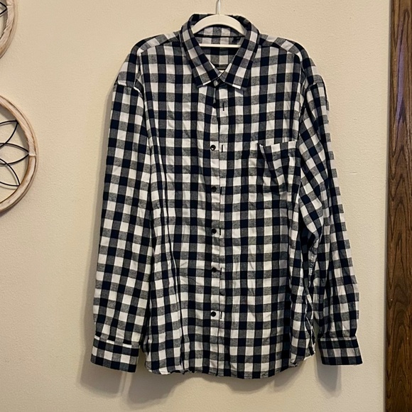 Men’s Thick Flannel, Navy and White Plaid, Size 2XL - Picture 1 of 7